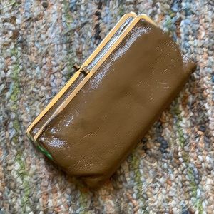 HOBO Lauren Clutch wallet in Taupe Patent Leather